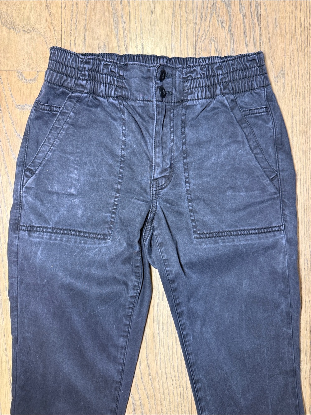 American Eagle Outfitters Black Women's Elastic-Waist Jogger Jeans Size 4 - Picture 2 of 10